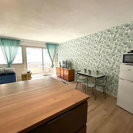 St Raphael Cote D'azur T2 Et Parking Et Terrasse * Saint-Raphael (Var)