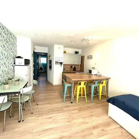 Apartment St Raphael Cote D'azur T2 Et Parking Et Terrasse *