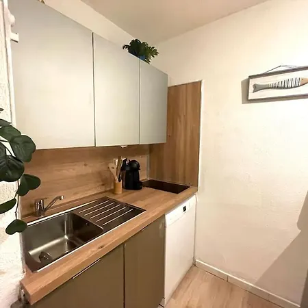 St Raphael Cote D'azur T2 Et Parking Et Terrasse Apartment Saint-Raphael (Var)