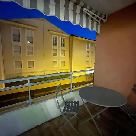 St Raphael Cote D'azur T2 Et Parking Et Terrasse