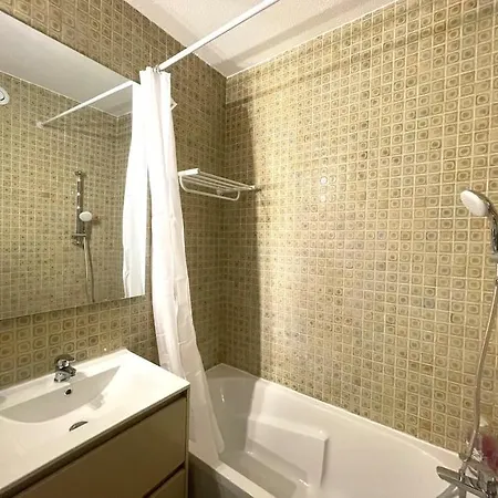 Apartment St Raphael Cote D'azur T2 Et Parking Et Terrasse